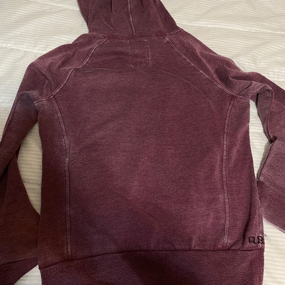 Rusty Hoodie With Earbuds  (Idk If They Hook Up) - Picture 2 of 10